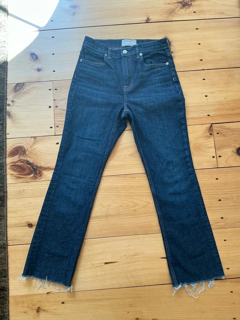 Everlane High-Rise Kick Crop Straight Jeans Dark Wash Frayed Raw Hem Size 27